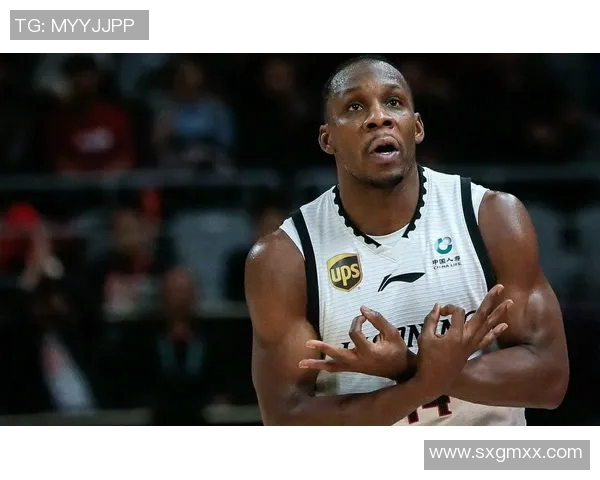 哈德森的传奇之旅：探索他在篮球历史中的辉煌成就与影响力